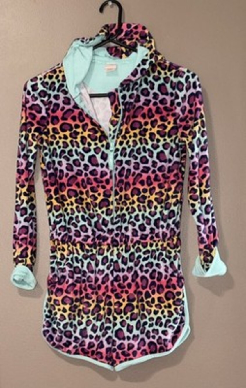 Cat & Jack Girls L 10/12 Rainbow Leopard Soft Fleece Shorts Hooded Romper